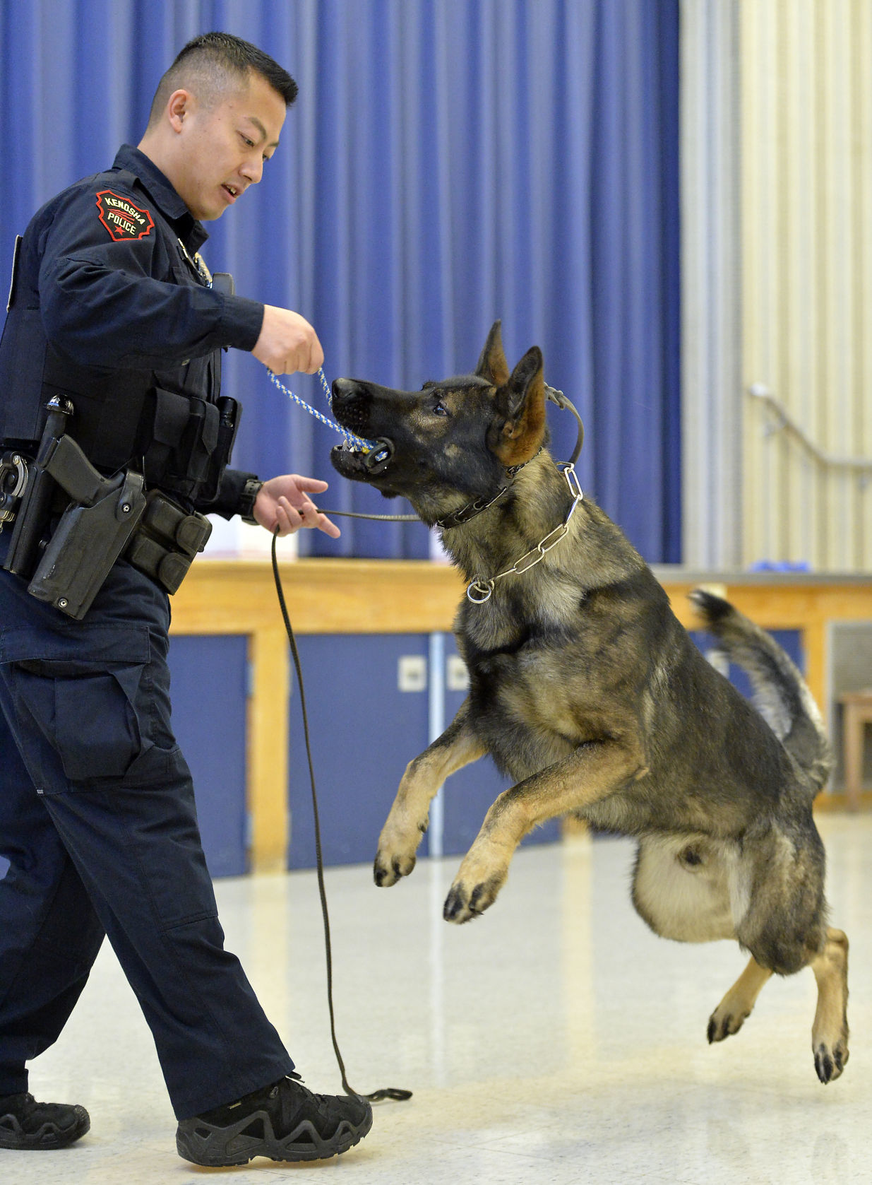 KPD K9S AT HARVEY SCHOOL